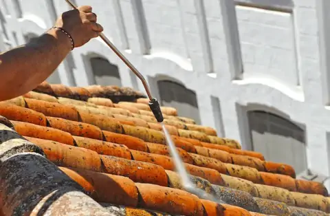 Nettoyage de toitures - Lacroix-Saint-Ouen